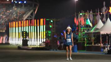 BIB: 41581
                            <button type="button" onclick="openModal(14205716)" class="btn btn-primary btn-sm float-right btn-popup" data-toggle="modal" data-target=".modal-high-quality">
                        <i class="fas fa-shopping-cart"></i> Add to Cart
                    </button>
                                            <button type="button" onclick="isThisMe(14205716, true)" class="btn btn-success btn-sm float-right btn-popup btn-isme hidden" data-toggle="tooltip" data-placement="bottom" title="นี่คือรูปของคุณใช่ไหม คลิกที่นี่เพื่อเอาเข้าอัลบั้ม">
                        <i class="fas fa-plus"></i> Add to album
                    </button>
                    <button type="button" onclick="isThisMe(14205716, false)" class="btn btn-warning btn-sm float-right btn-popup btn-isnotme hidden">
                        <i class="fas fa-ban"></i> Remove from album
                    </button>