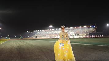 BIB: 76404
                            <button type="button" onclick="openModal(14169921)" class="btn btn-primary btn-sm float-right btn-popup" data-toggle="modal" data-target=".modal-high-quality">
                        <i class="fas fa-shopping-cart"></i> Add to Cart
                    </button>
                                            <button type="button" onclick="isThisMe(14169921, true)" class="btn btn-success btn-sm float-right btn-popup btn-isme hidden" data-toggle="tooltip" data-placement="bottom" title="นี่คือรูปของคุณใช่ไหม คลิกที่นี่เพื่อเอาเข้าอัลบั้ม">
                        <i class="fas fa-plus"></i> Add to album
                    </button>
                    <button type="button" onclick="isThisMe(14169921, false)" class="btn btn-warning btn-sm float-right btn-popup btn-isnotme hidden">
                        <i class="fas fa-ban"></i> Remove from album
                    </button>