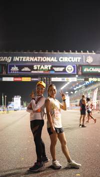 BIB: 284
                            <button type="button" onclick="openModal(14174096)" class="btn btn-primary btn-sm float-right btn-popup" data-toggle="modal" data-target=".modal-high-quality">
                        <i class="fas fa-shopping-cart"></i> Add to Cart
                    </button>
                                            <button type="button" onclick="isThisMe(14174096, true)" class="btn btn-success btn-sm float-right btn-popup btn-isme hidden" data-toggle="tooltip" data-placement="bottom" title="นี่คือรูปของคุณใช่ไหม คลิกที่นี่เพื่อเอาเข้าอัลบั้ม">
                        <i class="fas fa-plus"></i> Add to album
                    </button>
                    <button type="button" onclick="isThisMe(14174096, false)" class="btn btn-warning btn-sm float-right btn-popup btn-isnotme hidden">
                        <i class="fas fa-ban"></i> Remove from album
                    </button>