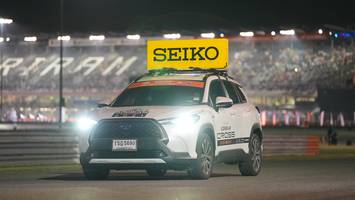 BIB: 180, 5690
                            <button type="button" onclick="openModal(14178959)" class="btn btn-primary btn-sm float-right btn-popup" data-toggle="modal" data-target=".modal-high-quality">
                        <i class="fas fa-shopping-cart"></i> Add to Cart
                    </button>
                                            <button type="button" onclick="isThisMe(14178959, true)" class="btn btn-success btn-sm float-right btn-popup btn-isme hidden" data-toggle="tooltip" data-placement="bottom" title="นี่คือรูปของคุณใช่ไหม คลิกที่นี่เพื่อเอาเข้าอัลบั้ม">
                        <i class="fas fa-plus"></i> Add to album
                    </button>
                    <button type="button" onclick="isThisMe(14178959, false)" class="btn btn-warning btn-sm float-right btn-popup btn-isnotme hidden">
                        <i class="fas fa-ban"></i> Remove from album
                    </button>