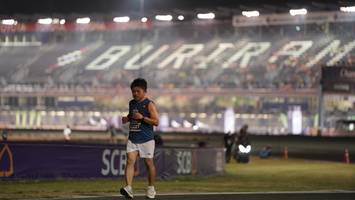 BIB: 2227
                            <button type="button" onclick="openModal(14204387)" class="btn btn-primary btn-sm float-right btn-popup" data-toggle="modal" data-target=".modal-high-quality">
                        <i class="fas fa-shopping-cart"></i> Add to Cart
                    </button>
                                            <button type="button" onclick="isThisMe(14204387, true)" class="btn btn-success btn-sm float-right btn-popup btn-isme hidden" data-toggle="tooltip" data-placement="bottom" title="นี่คือรูปของคุณใช่ไหม คลิกที่นี่เพื่อเอาเข้าอัลบั้ม">
                        <i class="fas fa-plus"></i> Add to album
                    </button>
                    <button type="button" onclick="isThisMe(14204387, false)" class="btn btn-warning btn-sm float-right btn-popup btn-isnotme hidden">
                        <i class="fas fa-ban"></i> Remove from album
                    </button>