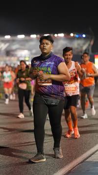 BIB: 95296
                            <button type="button" onclick="openModal(14316630)" class="btn btn-primary btn-sm float-right btn-popup" data-toggle="modal" data-target=".modal-high-quality">
                        <i class="fas fa-shopping-cart"></i> Add to Cart
                    </button>
                                            <button type="button" onclick="isThisMe(14316630, true)" class="btn btn-success btn-sm float-right btn-popup btn-isme hidden" data-toggle="tooltip" data-placement="bottom" title="นี่คือรูปของคุณใช่ไหม คลิกที่นี่เพื่อเอาเข้าอัลบั้ม">
                        <i class="fas fa-plus"></i> Add to album
                    </button>
                    <button type="button" onclick="isThisMe(14316630, false)" class="btn btn-warning btn-sm float-right btn-popup btn-isnotme hidden">
                        <i class="fas fa-ban"></i> Remove from album
                    </button>