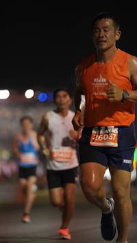 BIB: 202, 26037
                            <button type="button" onclick="openModal(14226504)" class="btn btn-primary btn-sm float-right btn-popup" data-toggle="modal" data-target=".modal-high-quality">
                        <i class="fas fa-shopping-cart"></i> Add to Cart
                    </button>
                                            <button type="button" onclick="isThisMe(14226504, true)" class="btn btn-success btn-sm float-right btn-popup btn-isme hidden" data-toggle="tooltip" data-placement="bottom" title="นี่คือรูปของคุณใช่ไหม คลิกที่นี่เพื่อเอาเข้าอัลบั้ม">
                        <i class="fas fa-plus"></i> Add to album
                    </button>
                    <button type="button" onclick="isThisMe(14226504, false)" class="btn btn-warning btn-sm float-right btn-popup btn-isnotme hidden">
                        <i class="fas fa-ban"></i> Remove from album
                    </button>