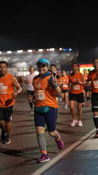 BIB: 212, 148, 0711, 18441
                            <button type="button" onclick="openModal(14306185)" class="btn btn-primary btn-sm float-right btn-popup" data-toggle="modal" data-target=".modal-high-quality">
                        <i class="fas fa-shopping-cart"></i> Add to Cart
                    </button>
                                            <button type="button" onclick="isThisMe(14306185, true)" class="btn btn-success btn-sm float-right btn-popup btn-isme hidden" data-toggle="tooltip" data-placement="bottom" title="นี่คือรูปของคุณใช่ไหม คลิกที่นี่เพื่อเอาเข้าอัลบั้ม">
                        <i class="fas fa-plus"></i> Add to album
                    </button>
                    <button type="button" onclick="isThisMe(14306185, false)" class="btn btn-warning btn-sm float-right btn-popup btn-isnotme hidden">
                        <i class="fas fa-ban"></i> Remove from album
                    </button>