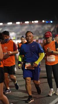 BIB: 25175, 23097, 25422
                            <button type="button" onclick="openModal(14282195)" class="btn btn-primary btn-sm float-right btn-popup" data-toggle="modal" data-target=".modal-high-quality">
                        <i class="fas fa-shopping-cart"></i> Add to Cart
                    </button>
                                            <button type="button" onclick="isThisMe(14282195, true)" class="btn btn-success btn-sm float-right btn-popup btn-isme hidden" data-toggle="tooltip" data-placement="bottom" title="นี่คือรูปของคุณใช่ไหม คลิกที่นี่เพื่อเอาเข้าอัลบั้ม">
                        <i class="fas fa-plus"></i> Add to album
                    </button>
                    <button type="button" onclick="isThisMe(14282195, false)" class="btn btn-warning btn-sm float-right btn-popup btn-isnotme hidden">
                        <i class="fas fa-ban"></i> Remove from album
                    </button>