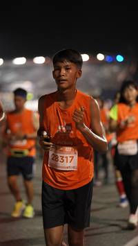 BIB: 202, 28317
                            <button type="button" onclick="openModal(14300604)" class="btn btn-primary btn-sm float-right btn-popup" data-toggle="modal" data-target=".modal-high-quality">
                        <i class="fas fa-shopping-cart"></i> Add to Cart
                    </button>
                                            <button type="button" onclick="isThisMe(14300604, true)" class="btn btn-success btn-sm float-right btn-popup btn-isme hidden" data-toggle="tooltip" data-placement="bottom" title="นี่คือรูปของคุณใช่ไหม คลิกที่นี่เพื่อเอาเข้าอัลบั้ม">
                        <i class="fas fa-plus"></i> Add to album
                    </button>
                    <button type="button" onclick="isThisMe(14300604, false)" class="btn btn-warning btn-sm float-right btn-popup btn-isnotme hidden">
                        <i class="fas fa-ban"></i> Remove from album
                    </button>