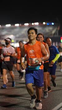 BIB: 2572
                            <button type="button" onclick="openModal(14281900)" class="btn btn-primary btn-sm float-right btn-popup" data-toggle="modal" data-target=".modal-high-quality">
                        <i class="fas fa-shopping-cart"></i> Add to Cart
                    </button>
                                            <button type="button" onclick="isThisMe(14281900, true)" class="btn btn-success btn-sm float-right btn-popup btn-isme hidden" data-toggle="tooltip" data-placement="bottom" title="นี่คือรูปของคุณใช่ไหม คลิกที่นี่เพื่อเอาเข้าอัลบั้ม">
                        <i class="fas fa-plus"></i> Add to album
                    </button>
                    <button type="button" onclick="isThisMe(14281900, false)" class="btn btn-warning btn-sm float-right btn-popup btn-isnotme hidden">
                        <i class="fas fa-ban"></i> Remove from album
                    </button>