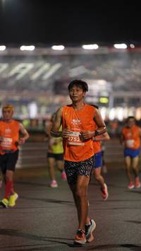 BIB: 2752
                            <button type="button" onclick="openModal(14236253)" class="btn btn-primary btn-sm float-right btn-popup" data-toggle="modal" data-target=".modal-high-quality">
                        <i class="fas fa-shopping-cart"></i> Add to Cart
                    </button>
                                            <button type="button" onclick="isThisMe(14236253, true)" class="btn btn-success btn-sm float-right btn-popup btn-isme hidden" data-toggle="tooltip" data-placement="bottom" title="นี่คือรูปของคุณใช่ไหม คลิกที่นี่เพื่อเอาเข้าอัลบั้ม">
                        <i class="fas fa-plus"></i> Add to album
                    </button>
                    <button type="button" onclick="isThisMe(14236253, false)" class="btn btn-warning btn-sm float-right btn-popup btn-isnotme hidden">
                        <i class="fas fa-ban"></i> Remove from album
                    </button>