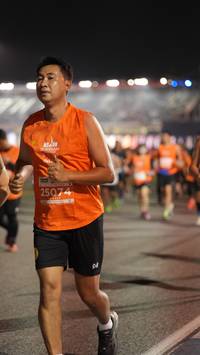 BIB: 25074
                            <button type="button" onclick="openModal(14312394)" class="btn btn-primary btn-sm float-right btn-popup" data-toggle="modal" data-target=".modal-high-quality">
                        <i class="fas fa-shopping-cart"></i> Add to Cart
                    </button>
                                            <button type="button" onclick="isThisMe(14312394, true)" class="btn btn-success btn-sm float-right btn-popup btn-isme hidden" data-toggle="tooltip" data-placement="bottom" title="นี่คือรูปของคุณใช่ไหม คลิกที่นี่เพื่อเอาเข้าอัลบั้ม">
                        <i class="fas fa-plus"></i> Add to album
                    </button>
                    <button type="button" onclick="isThisMe(14312394, false)" class="btn btn-warning btn-sm float-right btn-popup btn-isnotme hidden">
                        <i class="fas fa-ban"></i> Remove from album
                    </button>