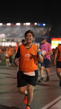 BIB: 202, 8610
                            <button type="button" onclick="openModal(14307898)" class="btn btn-primary btn-sm float-right btn-popup" data-toggle="modal" data-target=".modal-high-quality">
                        <i class="fas fa-shopping-cart"></i> Add to Cart
                    </button>
                                            <button type="button" onclick="isThisMe(14307898, true)" class="btn btn-success btn-sm float-right btn-popup btn-isme hidden" data-toggle="tooltip" data-placement="bottom" title="นี่คือรูปของคุณใช่ไหม คลิกที่นี่เพื่อเอาเข้าอัลบั้ม">
                        <i class="fas fa-plus"></i> Add to album
                    </button>
                    <button type="button" onclick="isThisMe(14307898, false)" class="btn btn-warning btn-sm float-right btn-popup btn-isnotme hidden">
                        <i class="fas fa-ban"></i> Remove from album
                    </button>