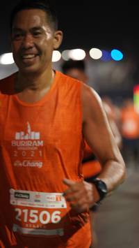 BIB: 2021, 21506
                            <button type="button" onclick="openModal(14271649)" class="btn btn-primary btn-sm float-right btn-popup" data-toggle="modal" data-target=".modal-high-quality">
                        <i class="fas fa-shopping-cart"></i> Add to Cart
                    </button>
                                            <button type="button" onclick="isThisMe(14271649, true)" class="btn btn-success btn-sm float-right btn-popup btn-isme hidden" data-toggle="tooltip" data-placement="bottom" title="นี่คือรูปของคุณใช่ไหม คลิกที่นี่เพื่อเอาเข้าอัลบั้ม">
                        <i class="fas fa-plus"></i> Add to album
                    </button>
                    <button type="button" onclick="isThisMe(14271649, false)" class="btn btn-warning btn-sm float-right btn-popup btn-isnotme hidden">
                        <i class="fas fa-ban"></i> Remove from album
                    </button>