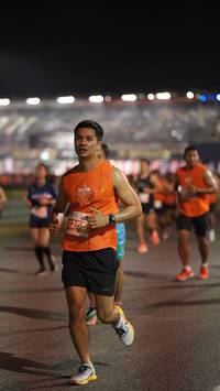 BIB: 255
                            <button type="button" onclick="openModal(14250948)" class="btn btn-primary btn-sm float-right btn-popup" data-toggle="modal" data-target=".modal-high-quality">
                        <i class="fas fa-shopping-cart"></i> Add to Cart
                    </button>
                                            <button type="button" onclick="isThisMe(14250948, true)" class="btn btn-success btn-sm float-right btn-popup btn-isme hidden" data-toggle="tooltip" data-placement="bottom" title="นี่คือรูปของคุณใช่ไหม คลิกที่นี่เพื่อเอาเข้าอัลบั้ม">
                        <i class="fas fa-plus"></i> Add to album
                    </button>
                    <button type="button" onclick="isThisMe(14250948, false)" class="btn btn-warning btn-sm float-right btn-popup btn-isnotme hidden">
                        <i class="fas fa-ban"></i> Remove from album
                    </button>