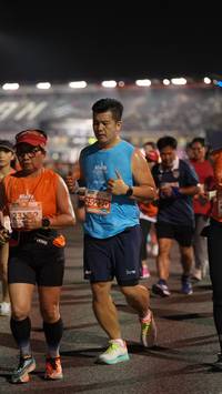 BIB: 25220
                            <button type="button" onclick="openModal(14297967)" class="btn btn-primary btn-sm float-right btn-popup" data-toggle="modal" data-target=".modal-high-quality">
                        <i class="fas fa-shopping-cart"></i> Add to Cart
                    </button>
                                            <button type="button" onclick="isThisMe(14297967, true)" class="btn btn-success btn-sm float-right btn-popup btn-isme hidden" data-toggle="tooltip" data-placement="bottom" title="นี่คือรูปของคุณใช่ไหม คลิกที่นี่เพื่อเอาเข้าอัลบั้ม">
                        <i class="fas fa-plus"></i> Add to album
                    </button>
                    <button type="button" onclick="isThisMe(14297967, false)" class="btn btn-warning btn-sm float-right btn-popup btn-isnotme hidden">
                        <i class="fas fa-ban"></i> Remove from album
                    </button>