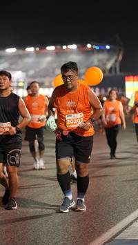 BIB: 1518, 20202
                            <button type="button" onclick="openModal(14329450)" class="btn btn-primary btn-sm float-right btn-popup" data-toggle="modal" data-target=".modal-high-quality">
                        <i class="fas fa-shopping-cart"></i> Add to Cart
                    </button>
                                            <button type="button" onclick="isThisMe(14329450, true)" class="btn btn-success btn-sm float-right btn-popup btn-isme hidden" data-toggle="tooltip" data-placement="bottom" title="นี่คือรูปของคุณใช่ไหม คลิกที่นี่เพื่อเอาเข้าอัลบั้ม">
                        <i class="fas fa-plus"></i> Add to album
                    </button>
                    <button type="button" onclick="isThisMe(14329450, false)" class="btn btn-warning btn-sm float-right btn-popup btn-isnotme hidden">
                        <i class="fas fa-ban"></i> Remove from album
                    </button>