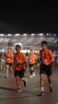 BIB: 25804
                            <button type="button" onclick="openModal(14255317)" class="btn btn-primary btn-sm float-right btn-popup" data-toggle="modal" data-target=".modal-high-quality">
                        <i class="fas fa-shopping-cart"></i> Add to Cart
                    </button>
                                            <button type="button" onclick="isThisMe(14255317, true)" class="btn btn-success btn-sm float-right btn-popup btn-isme hidden" data-toggle="tooltip" data-placement="bottom" title="นี่คือรูปของคุณใช่ไหม คลิกที่นี่เพื่อเอาเข้าอัลบั้ม">
                        <i class="fas fa-plus"></i> Add to album
                    </button>
                    <button type="button" onclick="isThisMe(14255317, false)" class="btn btn-warning btn-sm float-right btn-popup btn-isnotme hidden">
                        <i class="fas fa-ban"></i> Remove from album
                    </button>