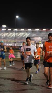 BIB: 3000
                            <button type="button" onclick="openModal(14255462)" class="btn btn-primary btn-sm float-right btn-popup" data-toggle="modal" data-target=".modal-high-quality">
                        <i class="fas fa-shopping-cart"></i> Add to Cart
                    </button>
                                            <button type="button" onclick="isThisMe(14255462, true)" class="btn btn-success btn-sm float-right btn-popup btn-isme hidden" data-toggle="tooltip" data-placement="bottom" title="นี่คือรูปของคุณใช่ไหม คลิกที่นี่เพื่อเอาเข้าอัลบั้ม">
                        <i class="fas fa-plus"></i> Add to album
                    </button>
                    <button type="button" onclick="isThisMe(14255462, false)" class="btn btn-warning btn-sm float-right btn-popup btn-isnotme hidden">
                        <i class="fas fa-ban"></i> Remove from album
                    </button>