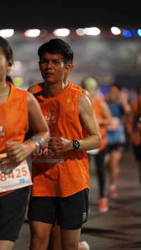 BIB: 043, 8425
                            <button type="button" onclick="openModal(14308876)" class="btn btn-primary btn-sm float-right btn-popup" data-toggle="modal" data-target=".modal-high-quality">
                        <i class="fas fa-shopping-cart"></i> Add to Cart
                    </button>
                                            <button type="button" onclick="isThisMe(14308876, true)" class="btn btn-success btn-sm float-right btn-popup btn-isme hidden" data-toggle="tooltip" data-placement="bottom" title="นี่คือรูปของคุณใช่ไหม คลิกที่นี่เพื่อเอาเข้าอัลบั้ม">
                        <i class="fas fa-plus"></i> Add to album
                    </button>
                    <button type="button" onclick="isThisMe(14308876, false)" class="btn btn-warning btn-sm float-right btn-popup btn-isnotme hidden">
                        <i class="fas fa-ban"></i> Remove from album
                    </button>