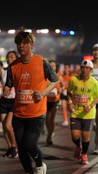 BIB: 25279, 26245
                            <button type="button" onclick="openModal(14309924)" class="btn btn-primary btn-sm float-right btn-popup" data-toggle="modal" data-target=".modal-high-quality">
                        <i class="fas fa-shopping-cart"></i> Add to Cart
                    </button>
                                            <button type="button" onclick="isThisMe(14309924, true)" class="btn btn-success btn-sm float-right btn-popup btn-isme hidden" data-toggle="tooltip" data-placement="bottom" title="นี่คือรูปของคุณใช่ไหม คลิกที่นี่เพื่อเอาเข้าอัลบั้ม">
                        <i class="fas fa-plus"></i> Add to album
                    </button>
                    <button type="button" onclick="isThisMe(14309924, false)" class="btn btn-warning btn-sm float-right btn-popup btn-isnotme hidden">
                        <i class="fas fa-ban"></i> Remove from album
                    </button>