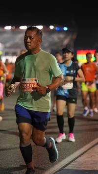 BIB: 26304
                            <button type="button" onclick="openModal(14297328)" class="btn btn-primary btn-sm float-right btn-popup" data-toggle="modal" data-target=".modal-high-quality">
                        <i class="fas fa-shopping-cart"></i> Add to Cart
                    </button>
                                            <button type="button" onclick="isThisMe(14297328, true)" class="btn btn-success btn-sm float-right btn-popup btn-isme hidden" data-toggle="tooltip" data-placement="bottom" title="นี่คือรูปของคุณใช่ไหม คลิกที่นี่เพื่อเอาเข้าอัลบั้ม">
                        <i class="fas fa-plus"></i> Add to album
                    </button>
                    <button type="button" onclick="isThisMe(14297328, false)" class="btn btn-warning btn-sm float-right btn-popup btn-isnotme hidden">
                        <i class="fas fa-ban"></i> Remove from album
                    </button>