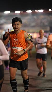 BIB: 211
                            <button type="button" onclick="openModal(14252878)" class="btn btn-primary btn-sm float-right btn-popup" data-toggle="modal" data-target=".modal-high-quality">
                        <i class="fas fa-shopping-cart"></i> Add to Cart
                    </button>
                                            <button type="button" onclick="isThisMe(14252878, true)" class="btn btn-success btn-sm float-right btn-popup btn-isme hidden" data-toggle="tooltip" data-placement="bottom" title="นี่คือรูปของคุณใช่ไหม คลิกที่นี่เพื่อเอาเข้าอัลบั้ม">
                        <i class="fas fa-plus"></i> Add to album
                    </button>
                    <button type="button" onclick="isThisMe(14252878, false)" class="btn btn-warning btn-sm float-right btn-popup btn-isnotme hidden">
                        <i class="fas fa-ban"></i> Remove from album
                    </button>