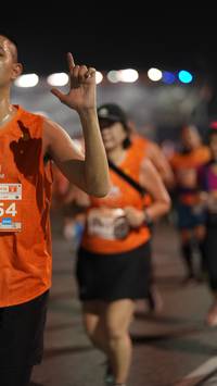 BIB: 2546
                            <button type="button" onclick="openModal(14299185)" class="btn btn-primary btn-sm float-right btn-popup" data-toggle="modal" data-target=".modal-high-quality">
                        <i class="fas fa-shopping-cart"></i> Add to Cart
                    </button>
                                            <button type="button" onclick="isThisMe(14299185, true)" class="btn btn-success btn-sm float-right btn-popup btn-isme hidden" data-toggle="tooltip" data-placement="bottom" title="นี่คือรูปของคุณใช่ไหม คลิกที่นี่เพื่อเอาเข้าอัลบั้ม">
                        <i class="fas fa-plus"></i> Add to album
                    </button>
                    <button type="button" onclick="isThisMe(14299185, false)" class="btn btn-warning btn-sm float-right btn-popup btn-isnotme hidden">
                        <i class="fas fa-ban"></i> Remove from album
                    </button>