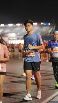 BIB: 2700, 20493
                            <button type="button" onclick="openModal(14319468)" class="btn btn-primary btn-sm float-right btn-popup" data-toggle="modal" data-target=".modal-high-quality">
                        <i class="fas fa-shopping-cart"></i> Add to Cart
                    </button>
                                            <button type="button" onclick="isThisMe(14319468, true)" class="btn btn-success btn-sm float-right btn-popup btn-isme hidden" data-toggle="tooltip" data-placement="bottom" title="นี่คือรูปของคุณใช่ไหม คลิกที่นี่เพื่อเอาเข้าอัลบั้ม">
                        <i class="fas fa-plus"></i> Add to album
                    </button>
                    <button type="button" onclick="isThisMe(14319468, false)" class="btn btn-warning btn-sm float-right btn-popup btn-isnotme hidden">
                        <i class="fas fa-ban"></i> Remove from album
                    </button>