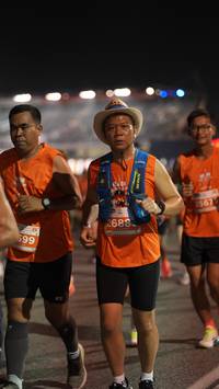 BIB: 2567, 2688, 599
                            <button type="button" onclick="openModal(14295886)" class="btn btn-primary btn-sm float-right btn-popup" data-toggle="modal" data-target=".modal-high-quality">
                        <i class="fas fa-shopping-cart"></i> Add to Cart
                    </button>
                                            <button type="button" onclick="isThisMe(14295886, true)" class="btn btn-success btn-sm float-right btn-popup btn-isme hidden" data-toggle="tooltip" data-placement="bottom" title="นี่คือรูปของคุณใช่ไหม คลิกที่นี่เพื่อเอาเข้าอัลบั้ม">
                        <i class="fas fa-plus"></i> Add to album
                    </button>
                    <button type="button" onclick="isThisMe(14295886, false)" class="btn btn-warning btn-sm float-right btn-popup btn-isnotme hidden">
                        <i class="fas fa-ban"></i> Remove from album
                    </button>