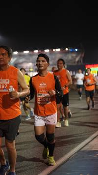 BIB: 197, 25087
                            <button type="button" onclick="openModal(14305999)" class="btn btn-primary btn-sm float-right btn-popup" data-toggle="modal" data-target=".modal-high-quality">
                        <i class="fas fa-shopping-cart"></i> Add to Cart
                    </button>
                                            <button type="button" onclick="isThisMe(14305999, true)" class="btn btn-success btn-sm float-right btn-popup btn-isme hidden" data-toggle="tooltip" data-placement="bottom" title="นี่คือรูปของคุณใช่ไหม คลิกที่นี่เพื่อเอาเข้าอัลบั้ม">
                        <i class="fas fa-plus"></i> Add to album
                    </button>
                    <button type="button" onclick="isThisMe(14305999, false)" class="btn btn-warning btn-sm float-right btn-popup btn-isnotme hidden">
                        <i class="fas fa-ban"></i> Remove from album
                    </button>