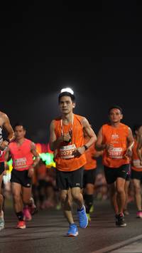 BIB: 2075, 25197
                            <button type="button" onclick="openModal(14231355)" class="btn btn-primary btn-sm float-right btn-popup" data-toggle="modal" data-target=".modal-high-quality">
                        <i class="fas fa-shopping-cart"></i> Add to Cart
                    </button>
                                            <button type="button" onclick="isThisMe(14231355, true)" class="btn btn-success btn-sm float-right btn-popup btn-isme hidden" data-toggle="tooltip" data-placement="bottom" title="นี่คือรูปของคุณใช่ไหม คลิกที่นี่เพื่อเอาเข้าอัลบั้ม">
                        <i class="fas fa-plus"></i> Add to album
                    </button>
                    <button type="button" onclick="isThisMe(14231355, false)" class="btn btn-warning btn-sm float-right btn-popup btn-isnotme hidden">
                        <i class="fas fa-ban"></i> Remove from album
                    </button>