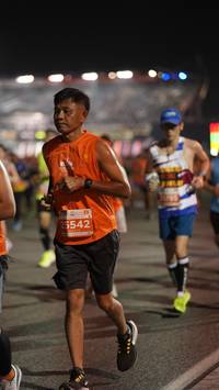 BIB: 25542
                            <button type="button" onclick="openModal(14300332)" class="btn btn-primary btn-sm float-right btn-popup" data-toggle="modal" data-target=".modal-high-quality">
                        <i class="fas fa-shopping-cart"></i> Add to Cart
                    </button>
                                            <button type="button" onclick="isThisMe(14300332, true)" class="btn btn-success btn-sm float-right btn-popup btn-isme hidden" data-toggle="tooltip" data-placement="bottom" title="นี่คือรูปของคุณใช่ไหม คลิกที่นี่เพื่อเอาเข้าอัลบั้ม">
                        <i class="fas fa-plus"></i> Add to album
                    </button>
                    <button type="button" onclick="isThisMe(14300332, false)" class="btn btn-warning btn-sm float-right btn-popup btn-isnotme hidden">
                        <i class="fas fa-ban"></i> Remove from album
                    </button>