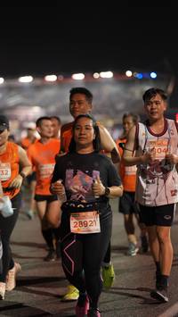 BIB: 28921
                            <button type="button" onclick="openModal(14303515)" class="btn btn-primary btn-sm float-right btn-popup" data-toggle="modal" data-target=".modal-high-quality">
                        <i class="fas fa-shopping-cart"></i> Add to Cart
                    </button>
                                            <button type="button" onclick="isThisMe(14303515, true)" class="btn btn-success btn-sm float-right btn-popup btn-isme hidden" data-toggle="tooltip" data-placement="bottom" title="นี่คือรูปของคุณใช่ไหม คลิกที่นี่เพื่อเอาเข้าอัลบั้ม">
                        <i class="fas fa-plus"></i> Add to album
                    </button>
                    <button type="button" onclick="isThisMe(14303515, false)" class="btn btn-warning btn-sm float-right btn-popup btn-isnotme hidden">
                        <i class="fas fa-ban"></i> Remove from album
                    </button>