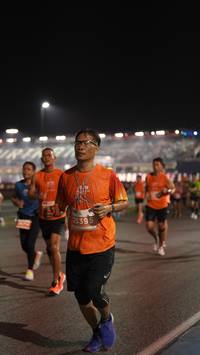 BIB: 25395
                            <button type="button" onclick="openModal(14251725)" class="btn btn-primary btn-sm float-right btn-popup" data-toggle="modal" data-target=".modal-high-quality">
                        <i class="fas fa-shopping-cart"></i> Add to Cart
                    </button>
                                            <button type="button" onclick="isThisMe(14251725, true)" class="btn btn-success btn-sm float-right btn-popup btn-isme hidden" data-toggle="tooltip" data-placement="bottom" title="นี่คือรูปของคุณใช่ไหม คลิกที่นี่เพื่อเอาเข้าอัลบั้ม">
                        <i class="fas fa-plus"></i> Add to album
                    </button>
                    <button type="button" onclick="isThisMe(14251725, false)" class="btn btn-warning btn-sm float-right btn-popup btn-isnotme hidden">
                        <i class="fas fa-ban"></i> Remove from album
                    </button>