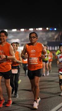 BIB: 5488, 20778, 2734
                            <button type="button" onclick="openModal(14277779)" class="btn btn-primary btn-sm float-right btn-popup" data-toggle="modal" data-target=".modal-high-quality">
                        <i class="fas fa-shopping-cart"></i> Add to Cart
                    </button>
                                            <button type="button" onclick="isThisMe(14277779, true)" class="btn btn-success btn-sm float-right btn-popup btn-isme hidden" data-toggle="tooltip" data-placement="bottom" title="นี่คือรูปของคุณใช่ไหม คลิกที่นี่เพื่อเอาเข้าอัลบั้ม">
                        <i class="fas fa-plus"></i> Add to album
                    </button>
                    <button type="button" onclick="isThisMe(14277779, false)" class="btn btn-warning btn-sm float-right btn-popup btn-isnotme hidden">
                        <i class="fas fa-ban"></i> Remove from album
                    </button>