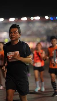 BIB: 211
                            <button type="button" onclick="openModal(14252687)" class="btn btn-primary btn-sm float-right btn-popup" data-toggle="modal" data-target=".modal-high-quality">
                        <i class="fas fa-shopping-cart"></i> Add to Cart
                    </button>
                                            <button type="button" onclick="isThisMe(14252687, true)" class="btn btn-success btn-sm float-right btn-popup btn-isme hidden" data-toggle="tooltip" data-placement="bottom" title="นี่คือรูปของคุณใช่ไหม คลิกที่นี่เพื่อเอาเข้าอัลบั้ม">
                        <i class="fas fa-plus"></i> Add to album
                    </button>
                    <button type="button" onclick="isThisMe(14252687, false)" class="btn btn-warning btn-sm float-right btn-popup btn-isnotme hidden">
                        <i class="fas fa-ban"></i> Remove from album
                    </button>