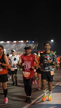 BIB: 205, 26761
                            <button type="button" onclick="openModal(14306706)" class="btn btn-primary btn-sm float-right btn-popup" data-toggle="modal" data-target=".modal-high-quality">
                        <i class="fas fa-shopping-cart"></i> Add to Cart
                    </button>
                                            <button type="button" onclick="isThisMe(14306706, true)" class="btn btn-success btn-sm float-right btn-popup btn-isme hidden" data-toggle="tooltip" data-placement="bottom" title="นี่คือรูปของคุณใช่ไหม คลิกที่นี่เพื่อเอาเข้าอัลบั้ม">
                        <i class="fas fa-plus"></i> Add to album
                    </button>
                    <button type="button" onclick="isThisMe(14306706, false)" class="btn btn-warning btn-sm float-right btn-popup btn-isnotme hidden">
                        <i class="fas fa-ban"></i> Remove from album
                    </button>