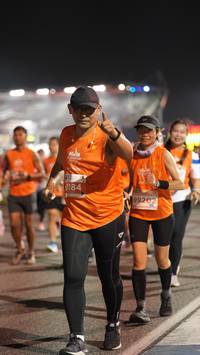 BIB: 0184, 99202
                            <button type="button" onclick="openModal(14321219)" class="btn btn-primary btn-sm float-right btn-popup" data-toggle="modal" data-target=".modal-high-quality">
                        <i class="fas fa-shopping-cart"></i> Add to Cart
                    </button>
                                            <button type="button" onclick="isThisMe(14321219, true)" class="btn btn-success btn-sm float-right btn-popup btn-isme hidden" data-toggle="tooltip" data-placement="bottom" title="นี่คือรูปของคุณใช่ไหม คลิกที่นี่เพื่อเอาเข้าอัลบั้ม">
                        <i class="fas fa-plus"></i> Add to album
                    </button>
                    <button type="button" onclick="isThisMe(14321219, false)" class="btn btn-warning btn-sm float-right btn-popup btn-isnotme hidden">
                        <i class="fas fa-ban"></i> Remove from album
                    </button>