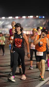 BIB: 29186
                            <button type="button" onclick="openModal(14335348)" class="btn btn-primary btn-sm float-right btn-popup" data-toggle="modal" data-target=".modal-high-quality">
                        <i class="fas fa-shopping-cart"></i> Add to Cart
                    </button>
                                            <button type="button" onclick="isThisMe(14335348, true)" class="btn btn-success btn-sm float-right btn-popup btn-isme hidden" data-toggle="tooltip" data-placement="bottom" title="นี่คือรูปของคุณใช่ไหม คลิกที่นี่เพื่อเอาเข้าอัลบั้ม">
                        <i class="fas fa-plus"></i> Add to album
                    </button>
                    <button type="button" onclick="isThisMe(14335348, false)" class="btn btn-warning btn-sm float-right btn-popup btn-isnotme hidden">
                        <i class="fas fa-ban"></i> Remove from album
                    </button>