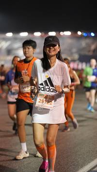 BIB: 2940, 29122
                            <button type="button" onclick="openModal(14331050)" class="btn btn-primary btn-sm float-right btn-popup" data-toggle="modal" data-target=".modal-high-quality">
                        <i class="fas fa-shopping-cart"></i> Add to Cart
                    </button>
                                            <button type="button" onclick="isThisMe(14331050, true)" class="btn btn-success btn-sm float-right btn-popup btn-isme hidden" data-toggle="tooltip" data-placement="bottom" title="นี่คือรูปของคุณใช่ไหม คลิกที่นี่เพื่อเอาเข้าอัลบั้ม">
                        <i class="fas fa-plus"></i> Add to album
                    </button>
                    <button type="button" onclick="isThisMe(14331050, false)" class="btn btn-warning btn-sm float-right btn-popup btn-isnotme hidden">
                        <i class="fas fa-ban"></i> Remove from album
                    </button>