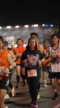 BIB: 28921
                            <button type="button" onclick="openModal(14303498)" class="btn btn-primary btn-sm float-right btn-popup" data-toggle="modal" data-target=".modal-high-quality">
                        <i class="fas fa-shopping-cart"></i> Add to Cart
                    </button>
                                            <button type="button" onclick="isThisMe(14303498, true)" class="btn btn-success btn-sm float-right btn-popup btn-isme hidden" data-toggle="tooltip" data-placement="bottom" title="นี่คือรูปของคุณใช่ไหม คลิกที่นี่เพื่อเอาเข้าอัลบั้ม">
                        <i class="fas fa-plus"></i> Add to album
                    </button>
                    <button type="button" onclick="isThisMe(14303498, false)" class="btn btn-warning btn-sm float-right btn-popup btn-isnotme hidden">
                        <i class="fas fa-ban"></i> Remove from album
                    </button>