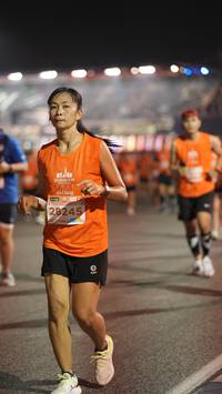 BIB: 021, 28245
                            <button type="button" onclick="openModal(14332019)" class="btn btn-primary btn-sm float-right btn-popup" data-toggle="modal" data-target=".modal-high-quality">
                        <i class="fas fa-shopping-cart"></i> Add to Cart
                    </button>
                                            <button type="button" onclick="isThisMe(14332019, true)" class="btn btn-success btn-sm float-right btn-popup btn-isme hidden" data-toggle="tooltip" data-placement="bottom" title="นี่คือรูปของคุณใช่ไหม คลิกที่นี่เพื่อเอาเข้าอัลบั้ม">
                        <i class="fas fa-plus"></i> Add to album
                    </button>
                    <button type="button" onclick="isThisMe(14332019, false)" class="btn btn-warning btn-sm float-right btn-popup btn-isnotme hidden">
                        <i class="fas fa-ban"></i> Remove from album
                    </button>