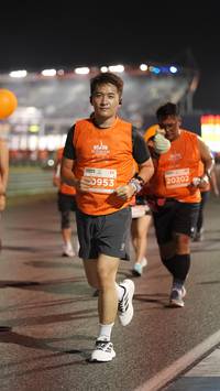 BIB: 0953, 20202
                            <button type="button" onclick="openModal(14329399)" class="btn btn-primary btn-sm float-right btn-popup" data-toggle="modal" data-target=".modal-high-quality">
                        <i class="fas fa-shopping-cart"></i> Add to Cart
                    </button>
                                            <button type="button" onclick="isThisMe(14329399, true)" class="btn btn-success btn-sm float-right btn-popup btn-isme hidden" data-toggle="tooltip" data-placement="bottom" title="นี่คือรูปของคุณใช่ไหม คลิกที่นี่เพื่อเอาเข้าอัลบั้ม">
                        <i class="fas fa-plus"></i> Add to album
                    </button>
                    <button type="button" onclick="isThisMe(14329399, false)" class="btn btn-warning btn-sm float-right btn-popup btn-isnotme hidden">
                        <i class="fas fa-ban"></i> Remove from album
                    </button>