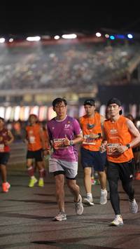 BIB: 2105, 255
                            <button type="button" onclick="openModal(14253359)" class="btn btn-primary btn-sm float-right btn-popup" data-toggle="modal" data-target=".modal-high-quality">
                        <i class="fas fa-shopping-cart"></i> Add to Cart
                    </button>
                                            <button type="button" onclick="isThisMe(14253359, true)" class="btn btn-success btn-sm float-right btn-popup btn-isme hidden" data-toggle="tooltip" data-placement="bottom" title="นี่คือรูปของคุณใช่ไหม คลิกที่นี่เพื่อเอาเข้าอัลบั้ม">
                        <i class="fas fa-plus"></i> Add to album
                    </button>
                    <button type="button" onclick="isThisMe(14253359, false)" class="btn btn-warning btn-sm float-right btn-popup btn-isnotme hidden">
                        <i class="fas fa-ban"></i> Remove from album
                    </button>