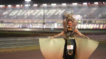 BIB: 293
                            <button type="button" onclick="openModal(14336260)" class="btn btn-primary btn-sm float-right btn-popup" data-toggle="modal" data-target=".modal-high-quality">
                        <i class="fas fa-shopping-cart"></i> Add to Cart
                    </button>
                                            <button type="button" onclick="isThisMe(14336260, true)" class="btn btn-success btn-sm float-right btn-popup btn-isme hidden" data-toggle="tooltip" data-placement="bottom" title="นี่คือรูปของคุณใช่ไหม คลิกที่นี่เพื่อเอาเข้าอัลบั้ม">
                        <i class="fas fa-plus"></i> Add to album
                    </button>
                    <button type="button" onclick="isThisMe(14336260, false)" class="btn btn-warning btn-sm float-right btn-popup btn-isnotme hidden">
                        <i class="fas fa-ban"></i> Remove from album
                    </button>