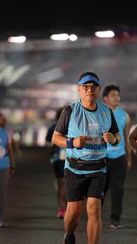 BIB: 10061
                            <button type="button" onclick="openModal(14375383)" class="btn btn-primary btn-sm float-right btn-popup" data-toggle="modal" data-target=".modal-high-quality">
                        <i class="fas fa-shopping-cart"></i> Add to Cart
                    </button>
                                            <button type="button" onclick="isThisMe(14375383, true)" class="btn btn-success btn-sm float-right btn-popup btn-isme hidden" data-toggle="tooltip" data-placement="bottom" title="นี่คือรูปของคุณใช่ไหม คลิกที่นี่เพื่อเอาเข้าอัลบั้ม">
                        <i class="fas fa-plus"></i> Add to album
                    </button>
                    <button type="button" onclick="isThisMe(14375383, false)" class="btn btn-warning btn-sm float-right btn-popup btn-isnotme hidden">
                        <i class="fas fa-ban"></i> Remove from album
                    </button>
