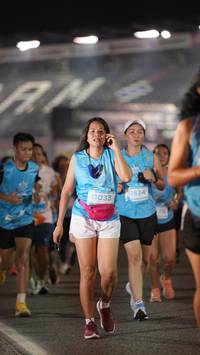 BIB: 11033, 1834
                            <button type="button" onclick="openModal(14359280)" class="btn btn-primary btn-sm float-right btn-popup" data-toggle="modal" data-target=".modal-high-quality">
                        <i class="fas fa-shopping-cart"></i> Add to Cart
                    </button>
                                            <button type="button" onclick="isThisMe(14359280, true)" class="btn btn-success btn-sm float-right btn-popup btn-isme hidden" data-toggle="tooltip" data-placement="bottom" title="นี่คือรูปของคุณใช่ไหม คลิกที่นี่เพื่อเอาเข้าอัลบั้ม">
                        <i class="fas fa-plus"></i> Add to album
                    </button>
                    <button type="button" onclick="isThisMe(14359280, false)" class="btn btn-warning btn-sm float-right btn-popup btn-isnotme hidden">
                        <i class="fas fa-ban"></i> Remove from album
                    </button>