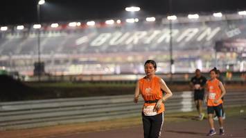 BIB: 2960
                            <button type="button" onclick="openModal(14328189)" class="btn btn-primary btn-sm float-right btn-popup" data-toggle="modal" data-target=".modal-high-quality">
                        <i class="fas fa-shopping-cart"></i> Add to Cart
                    </button>
                                            <button type="button" onclick="isThisMe(14328189, true)" class="btn btn-success btn-sm float-right btn-popup btn-isme hidden" data-toggle="tooltip" data-placement="bottom" title="นี่คือรูปของคุณใช่ไหม คลิกที่นี่เพื่อเอาเข้าอัลบั้ม">
                        <i class="fas fa-plus"></i> Add to album
                    </button>
                    <button type="button" onclick="isThisMe(14328189, false)" class="btn btn-warning btn-sm float-right btn-popup btn-isnotme hidden">
                        <i class="fas fa-ban"></i> Remove from album
                    </button>