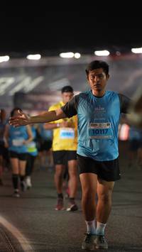 BIB: 10117
                            <button type="button" onclick="openModal(14357063)" class="btn btn-primary btn-sm float-right btn-popup" data-toggle="modal" data-target=".modal-high-quality">
                        <i class="fas fa-shopping-cart"></i> Add to Cart
                    </button>
                                            <button type="button" onclick="isThisMe(14357063, true)" class="btn btn-success btn-sm float-right btn-popup btn-isme hidden" data-toggle="tooltip" data-placement="bottom" title="นี่คือรูปของคุณใช่ไหม คลิกที่นี่เพื่อเอาเข้าอัลบั้ม">
                        <i class="fas fa-plus"></i> Add to album
                    </button>
                    <button type="button" onclick="isThisMe(14357063, false)" class="btn btn-warning btn-sm float-right btn-popup btn-isnotme hidden">
                        <i class="fas fa-ban"></i> Remove from album
                    </button>