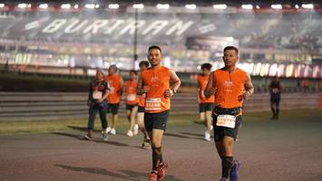 BIB: 95246, 9524
                            <button type="button" onclick="openModal(14324678)" class="btn btn-primary btn-sm float-right btn-popup" data-toggle="modal" data-target=".modal-high-quality">
                        <i class="fas fa-shopping-cart"></i> Add to Cart
                    </button>
                                            <button type="button" onclick="isThisMe(14324678, true)" class="btn btn-success btn-sm float-right btn-popup btn-isme hidden" data-toggle="tooltip" data-placement="bottom" title="นี่คือรูปของคุณใช่ไหม คลิกที่นี่เพื่อเอาเข้าอัลบั้ม">
                        <i class="fas fa-plus"></i> Add to album
                    </button>
                    <button type="button" onclick="isThisMe(14324678, false)" class="btn btn-warning btn-sm float-right btn-popup btn-isnotme hidden">
                        <i class="fas fa-ban"></i> Remove from album
                    </button>