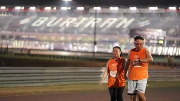 BIB: 27888
                            <button type="button" onclick="openModal(14333868)" class="btn btn-primary btn-sm float-right btn-popup" data-toggle="modal" data-target=".modal-high-quality">
                        <i class="fas fa-shopping-cart"></i> Add to Cart
                    </button>
                                            <button type="button" onclick="isThisMe(14333868, true)" class="btn btn-success btn-sm float-right btn-popup btn-isme hidden" data-toggle="tooltip" data-placement="bottom" title="นี่คือรูปของคุณใช่ไหม คลิกที่นี่เพื่อเอาเข้าอัลบั้ม">
                        <i class="fas fa-plus"></i> Add to album
                    </button>
                    <button type="button" onclick="isThisMe(14333868, false)" class="btn btn-warning btn-sm float-right btn-popup btn-isnotme hidden">
                        <i class="fas fa-ban"></i> Remove from album
                    </button>