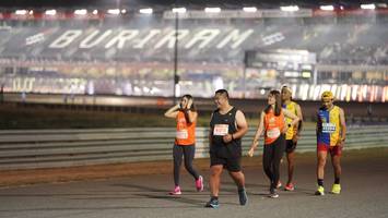 BIB: 45394, 91213
                            <button type="button" onclick="openModal(14334259)" class="btn btn-primary btn-sm float-right btn-popup" data-toggle="modal" data-target=".modal-high-quality">
                        <i class="fas fa-shopping-cart"></i> Add to Cart
                    </button>
                                            <button type="button" onclick="isThisMe(14334259, true)" class="btn btn-success btn-sm float-right btn-popup btn-isme hidden" data-toggle="tooltip" data-placement="bottom" title="นี่คือรูปของคุณใช่ไหม คลิกที่นี่เพื่อเอาเข้าอัลบั้ม">
                        <i class="fas fa-plus"></i> Add to album
                    </button>
                    <button type="button" onclick="isThisMe(14334259, false)" class="btn btn-warning btn-sm float-right btn-popup btn-isnotme hidden">
                        <i class="fas fa-ban"></i> Remove from album
                    </button>